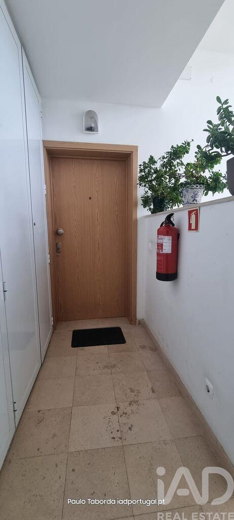 Apartment in Portalegre - Image 5