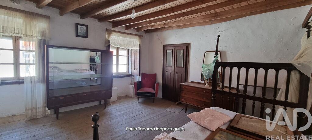 House in Montalvao - Image 5