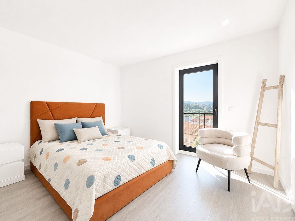 Apartment in Santa Maria Maior - Image 4