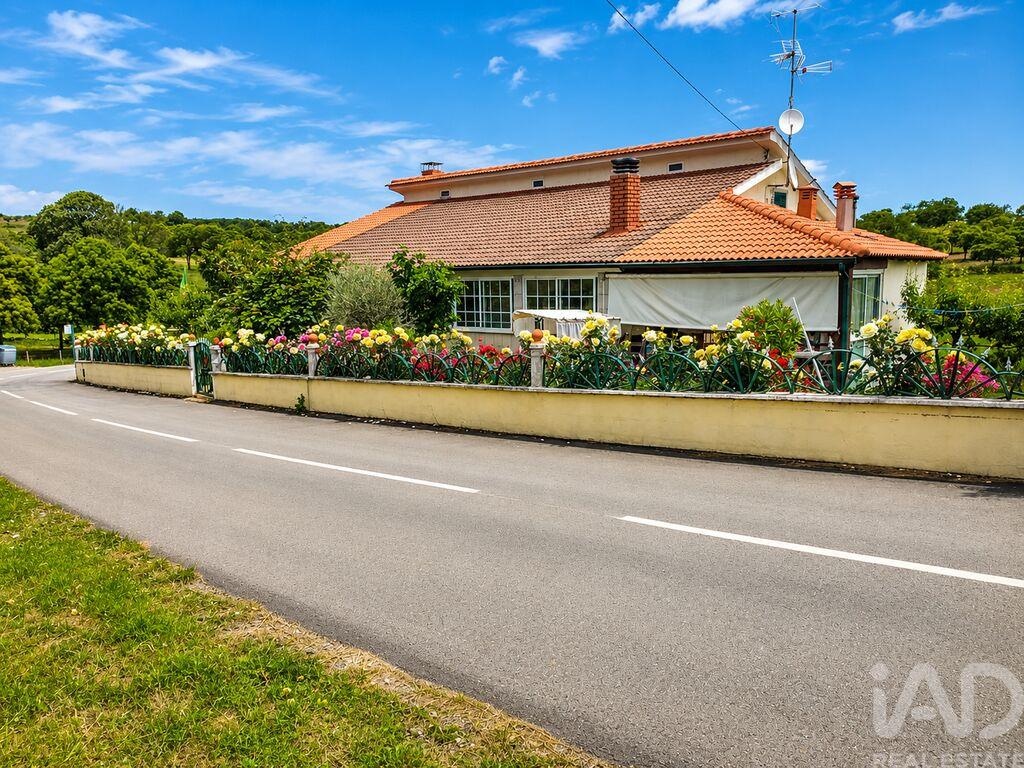 House in Travancas - view 1