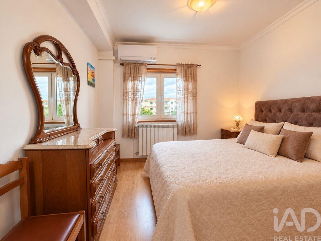 Apartment in Santa Maria Maior - Image 5