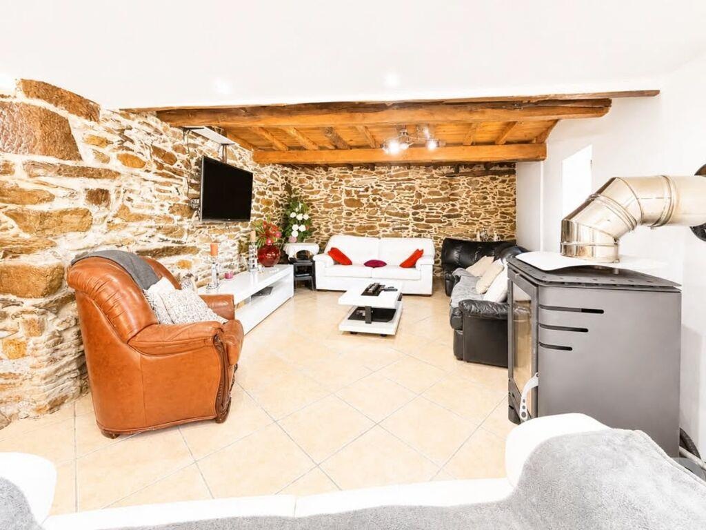 House in Amendoeira - Image 4