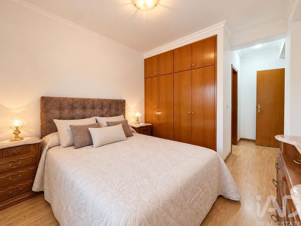 Apartment in Santa Maria Maior - Image 3