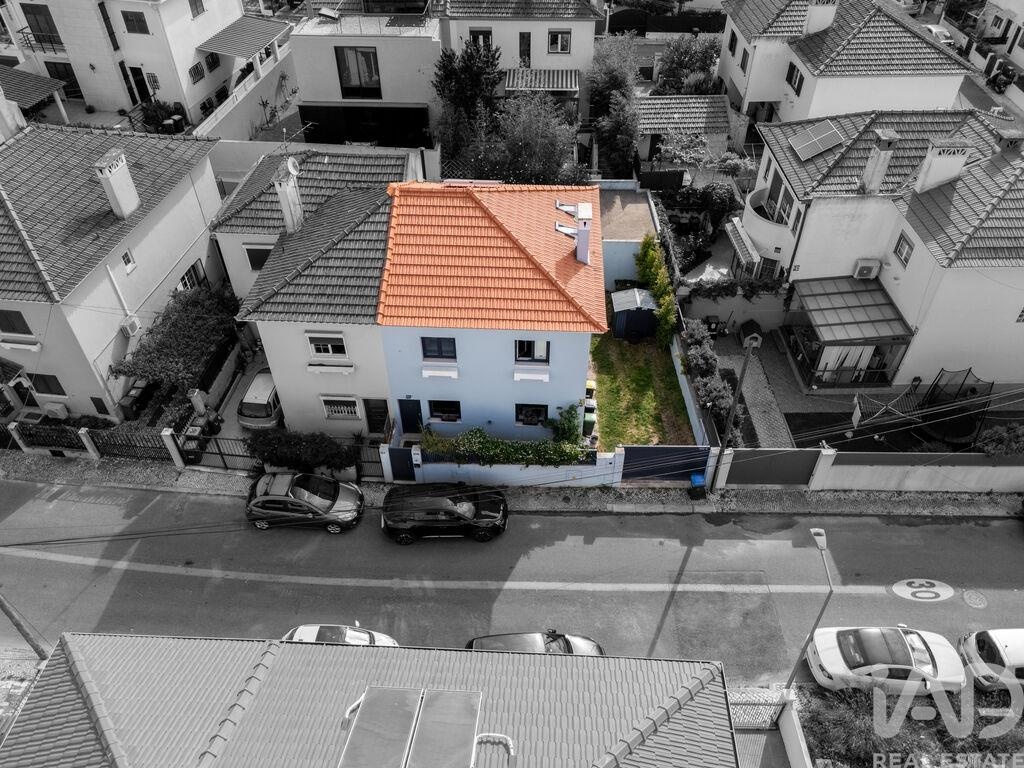 House in Beato - Image 2