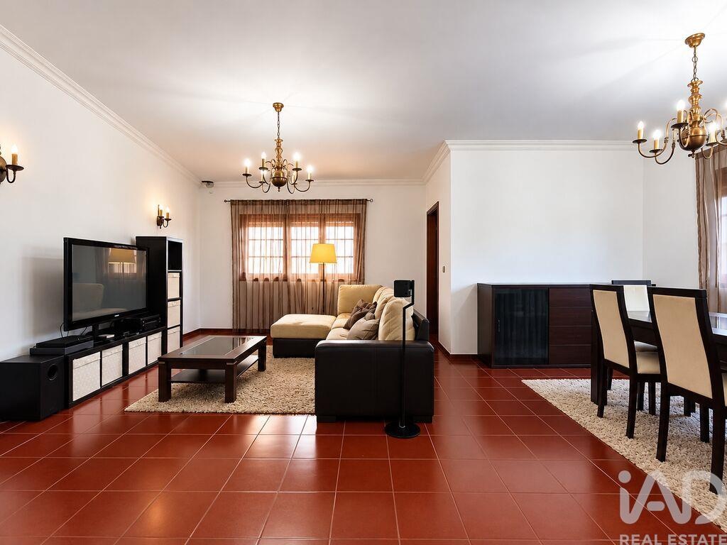 House in Carreco - Image 5