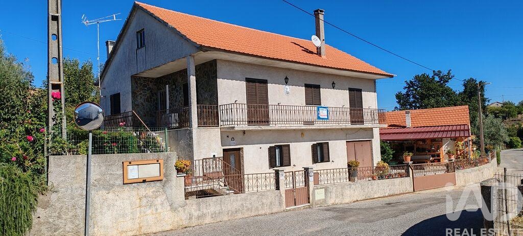 House in Graca - view 1