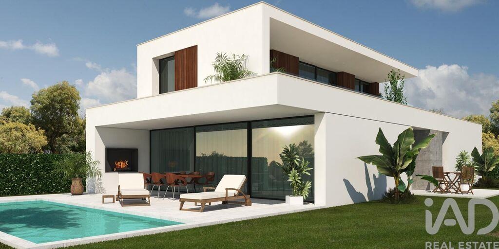 House in Caldas da Rainha - view 1