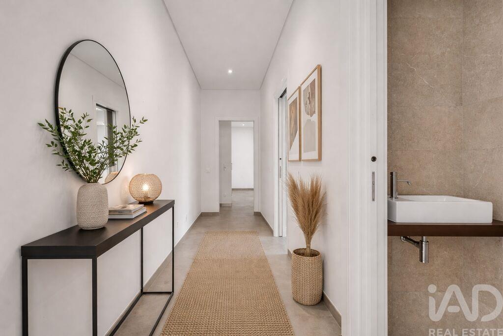 House in Serra do Bouro - Image 5