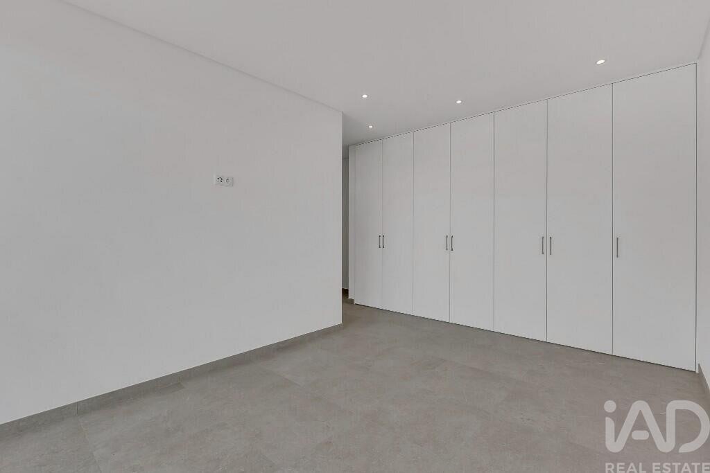 House in Casais da Cidade - Image 5