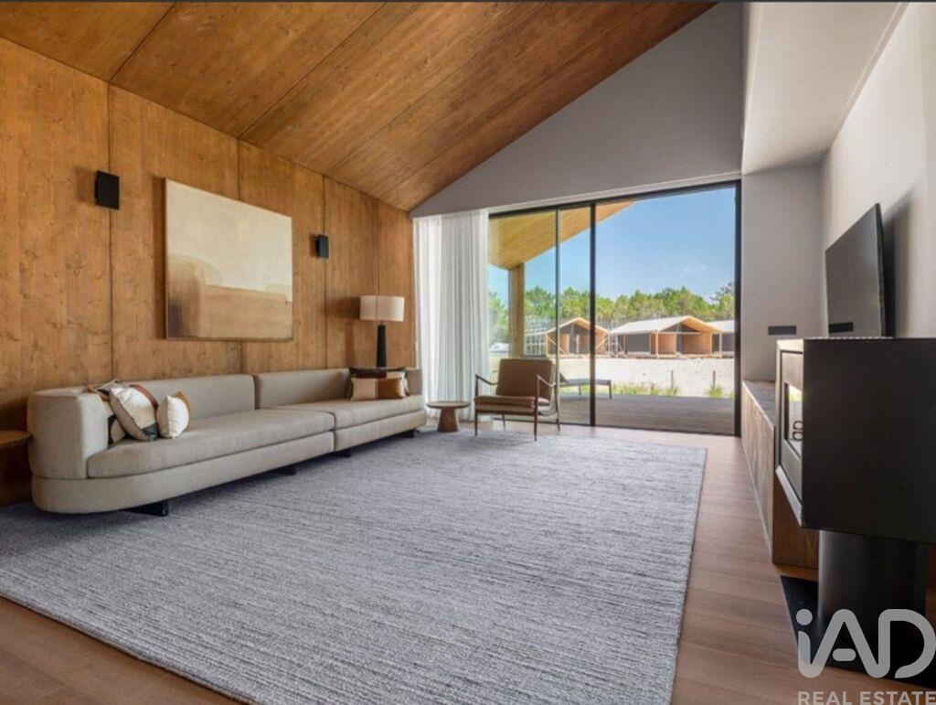 House in Amoreira - view 1