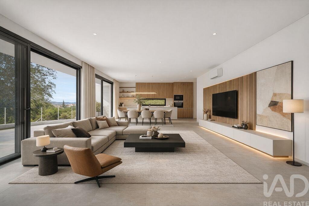 House in Serra do Bouro - Image 2