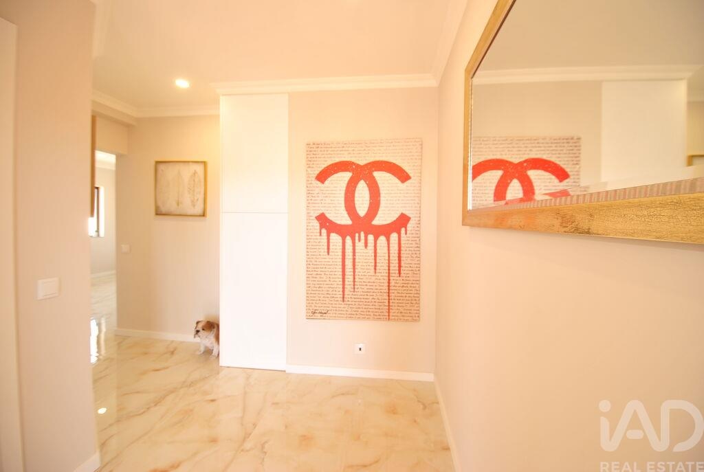 Apartment in Oura - Image 5