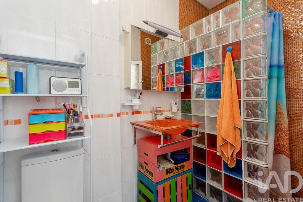 Apartment in Lisbon - Image 4