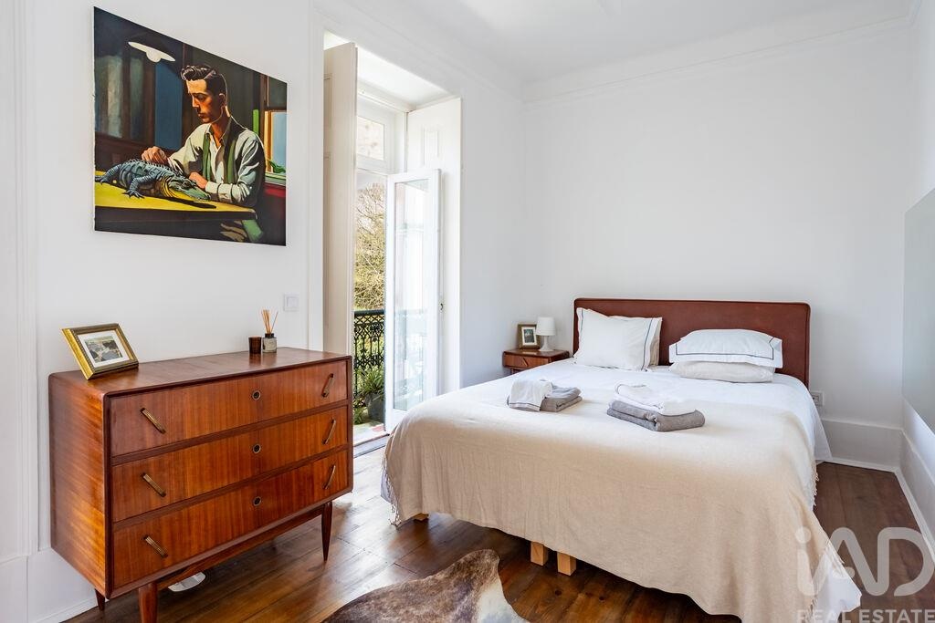 Apartment in Lisbon - Image 3