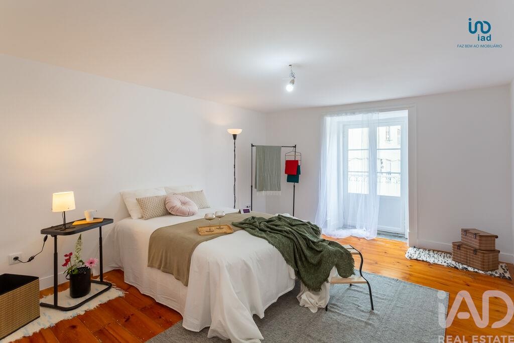 Apartment in Santa Maria Maior - Image 2