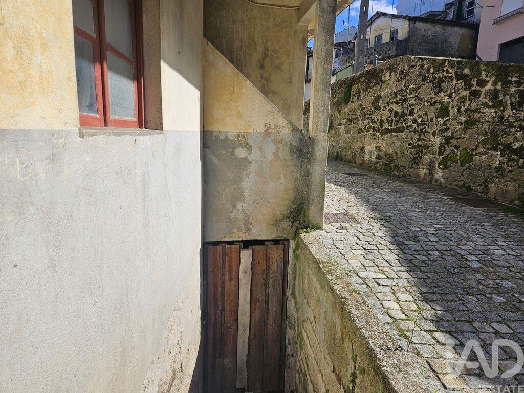 House in Tabuaco - Image 5