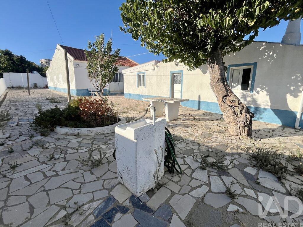 House in Portelas - Image 3