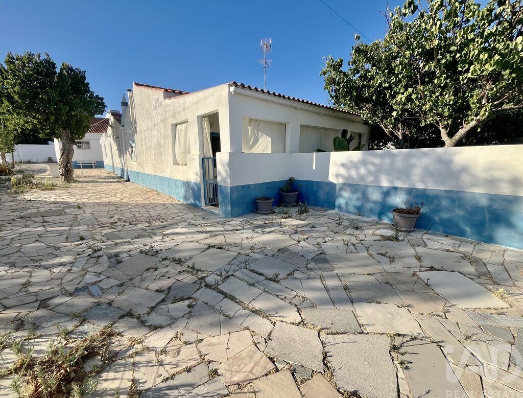 House in Portelas - Image 2