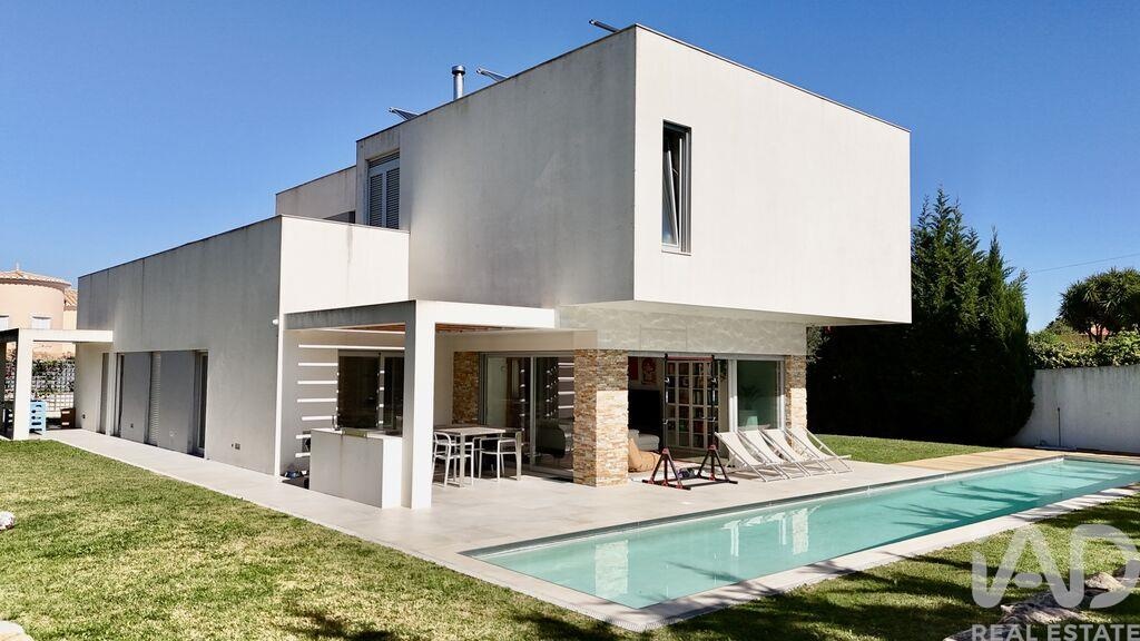 House in Portelas - Image 2