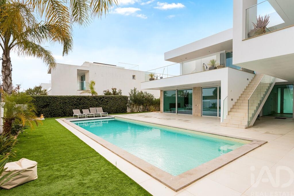 House in Portelas - view 1