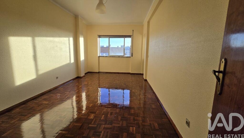 Apartment in Casais da Cidade - Image 2