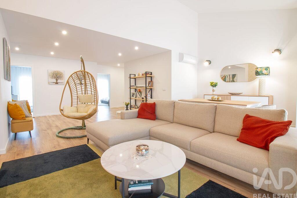 Apartment in Bombarral - Image 2