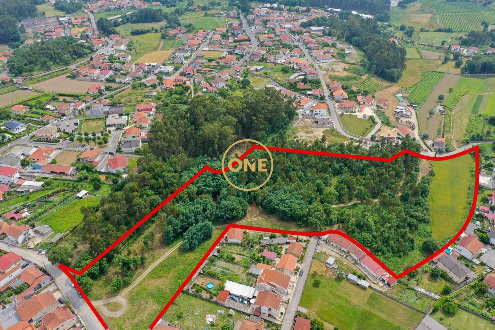 Land for sale in Santo Tirso, Portugal — €1,200,000