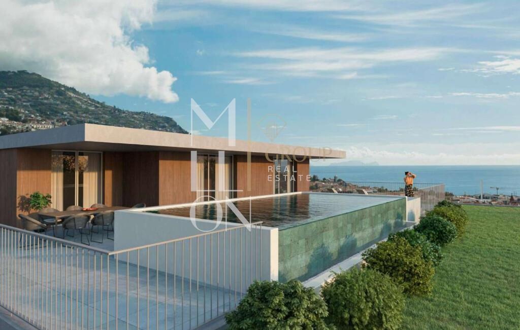 Apartamento T3| Último Piso | Hinton | Santa luzia