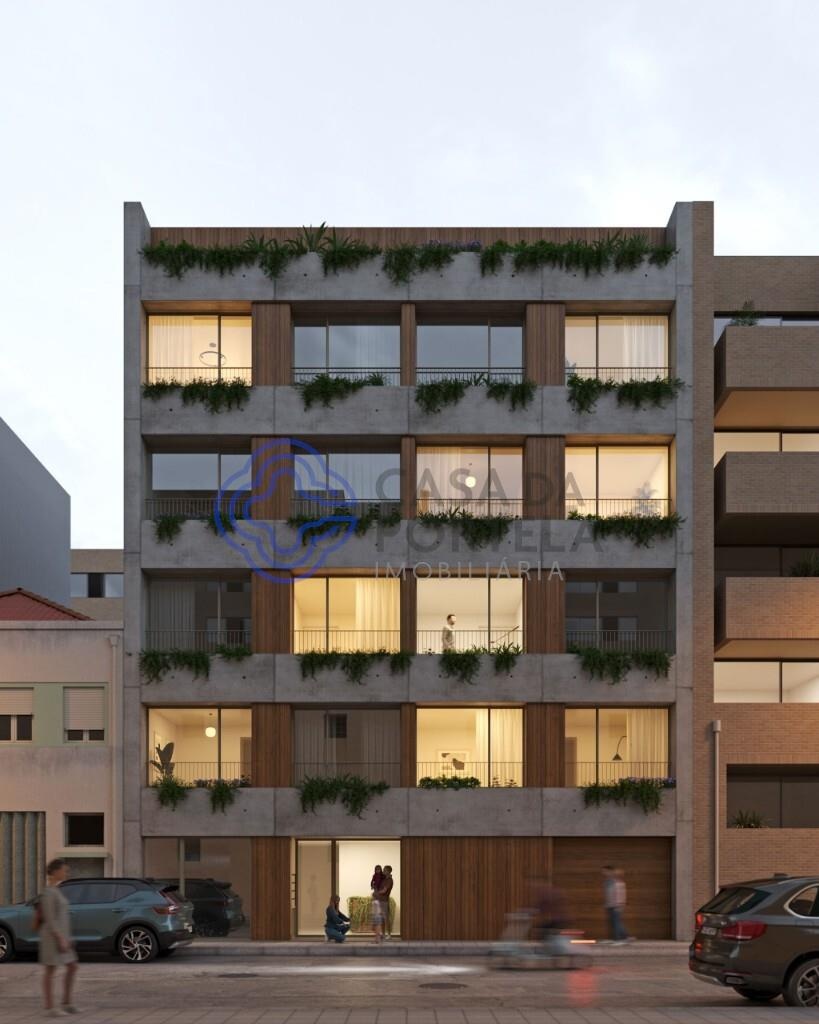 EXCLUSIVE 1-bedroom apartment with private garden (85m²) in Matosinhos Sul – next to the beach and m