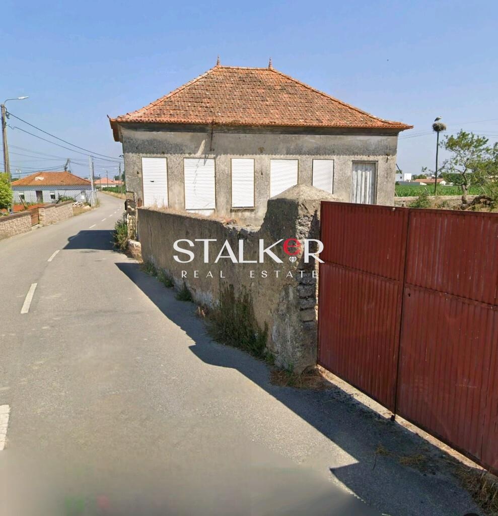 Lote A (1.000 m² + Casa para Restauro / Geminadas) | Integrada na Área de Reabilitação Urbana (ARU)