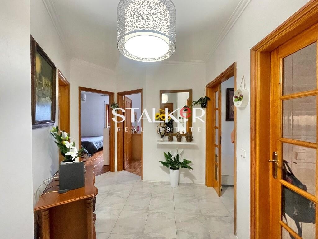 Apartamento T2 com Varanda e Garagem – Canedo, Santa Maria da Feira