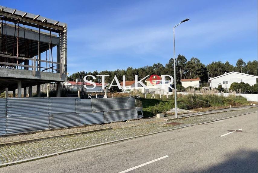 Land for sale in Vila Nova de Gaia, Portugal — €90,000
