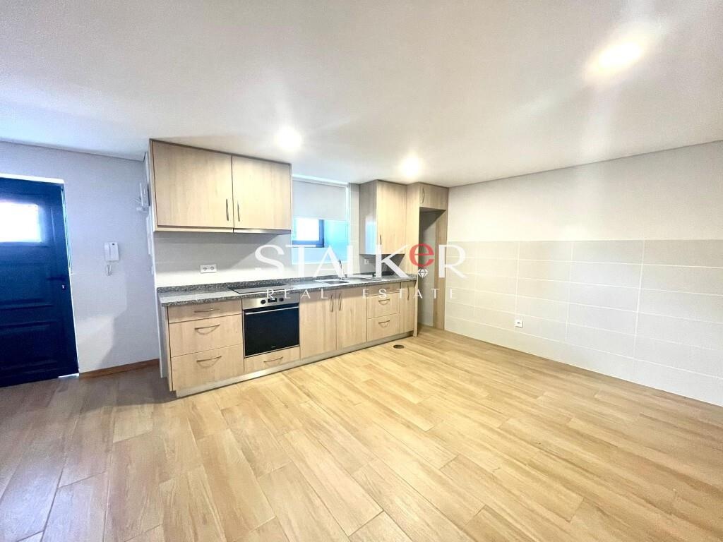 Conjunto de 3 Moradias T1, T1+1 e T2