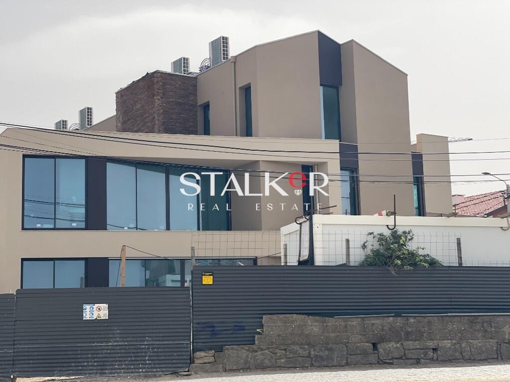 MORADIA T3 DE LUXO EM SÃO FÉLIX DA MARINHA – CONFORTO, DESIGN MODERNO E LOCALIZAÇÃO PRIVILEGIADA!