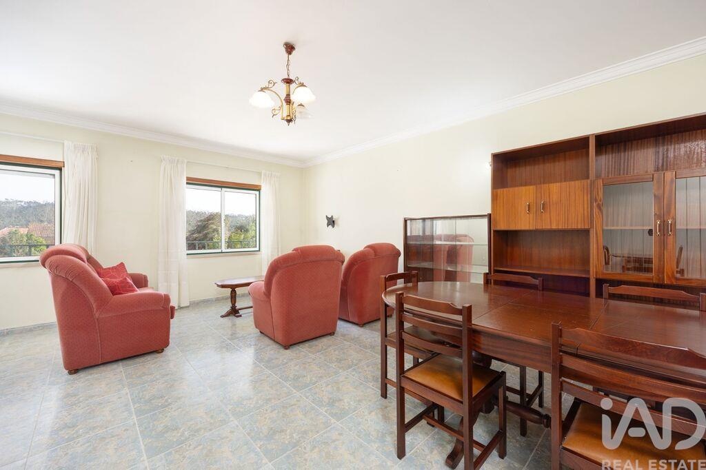Apartment in Sao Simao de Litem - Image 4