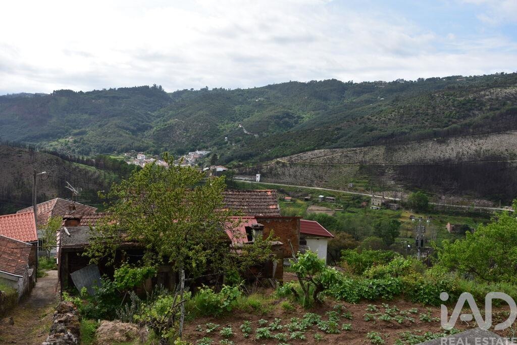House in Oliveira do Hospital - view 1
