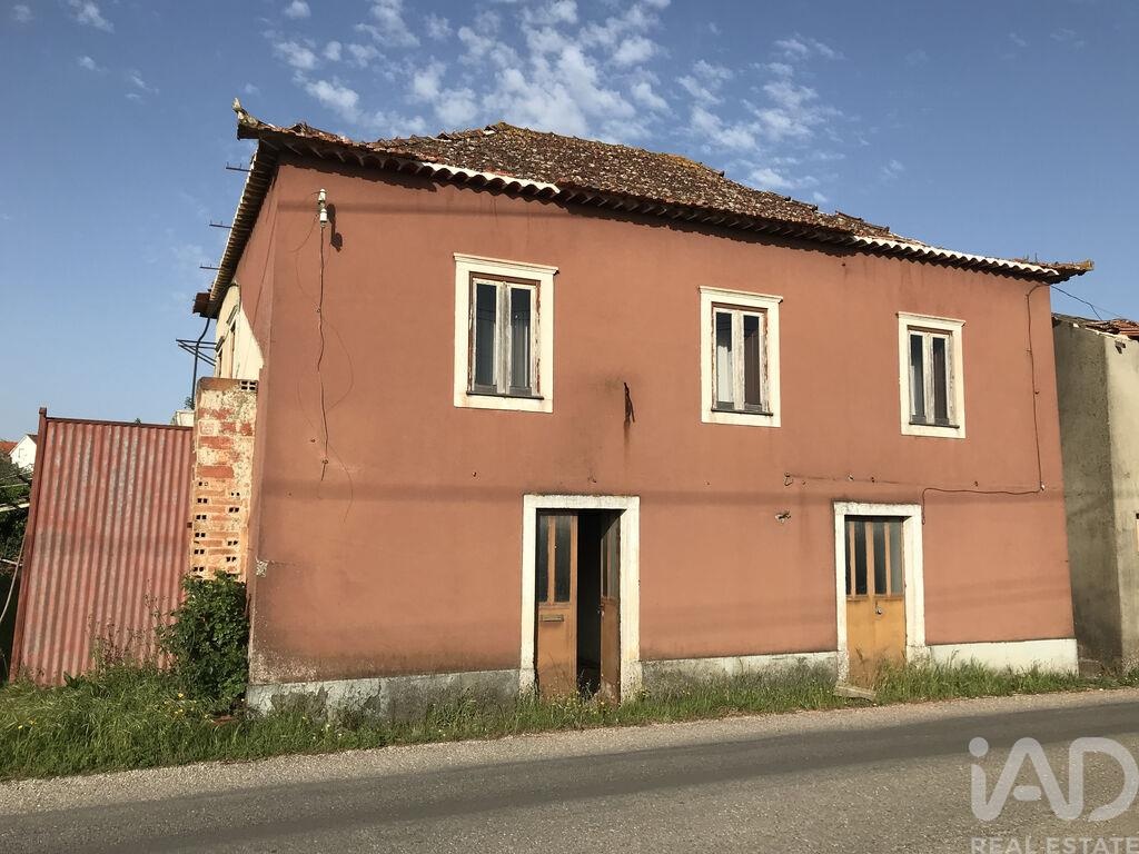 House in Ourem - view 1