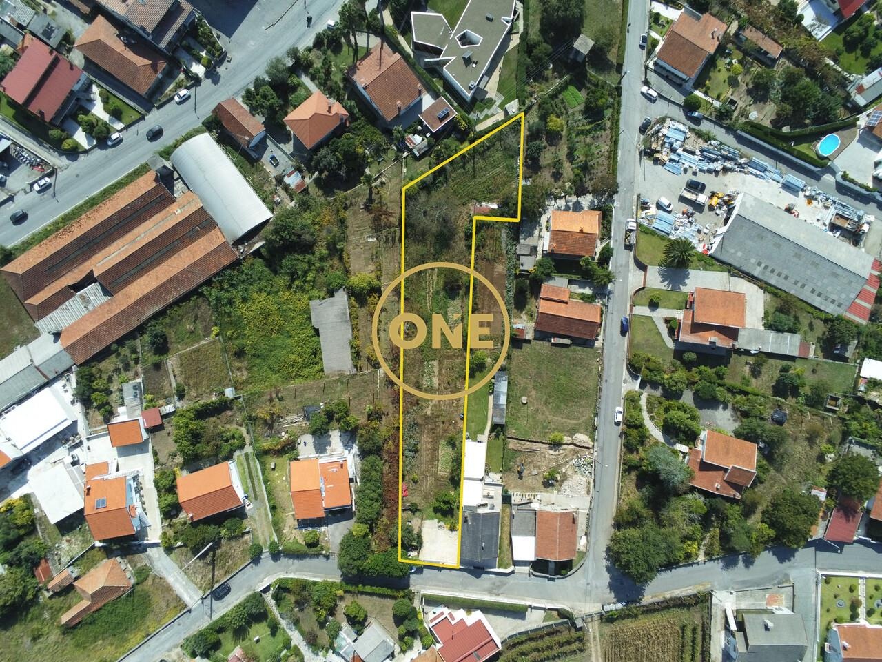 Land for sale in Vila Nova de Famalicão, Portugal — €97,500