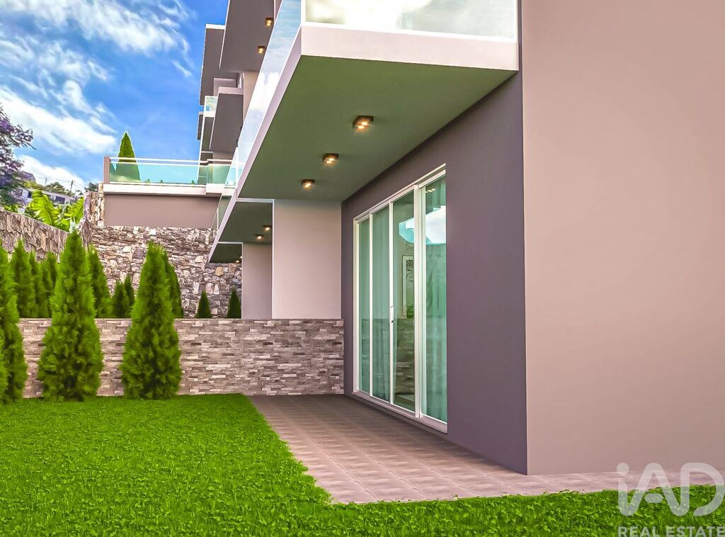 House in Canico - Image 2