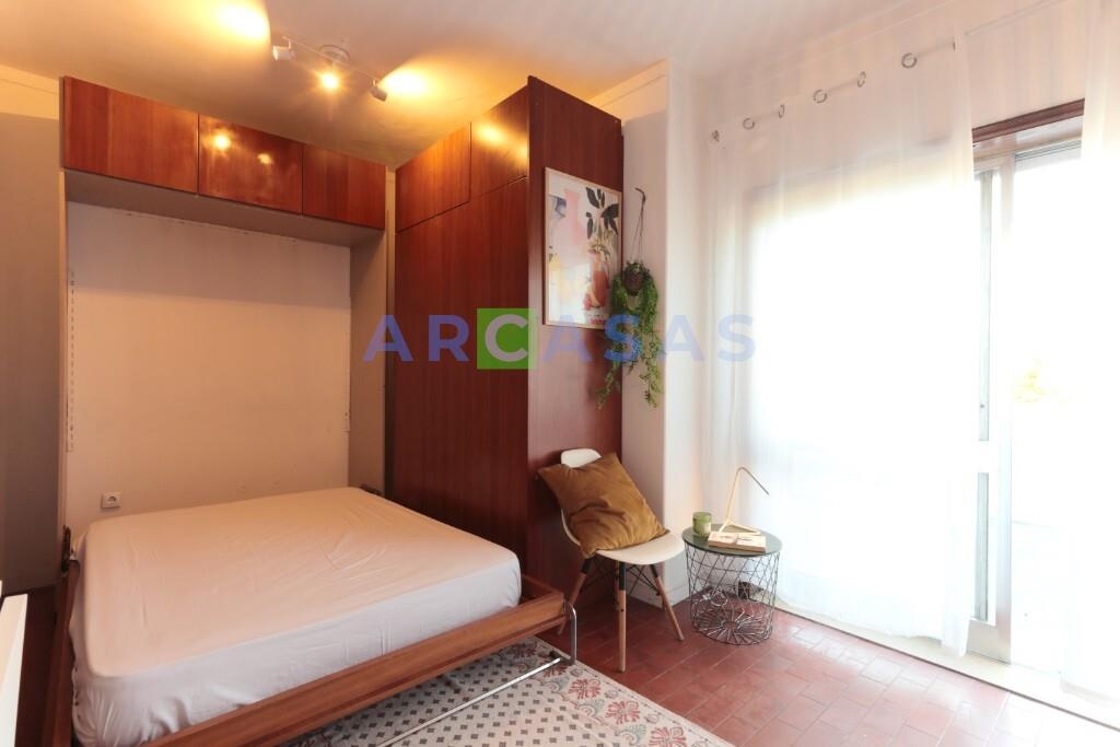 Apartamento_T0_Antas_Porto_terraço - quarto