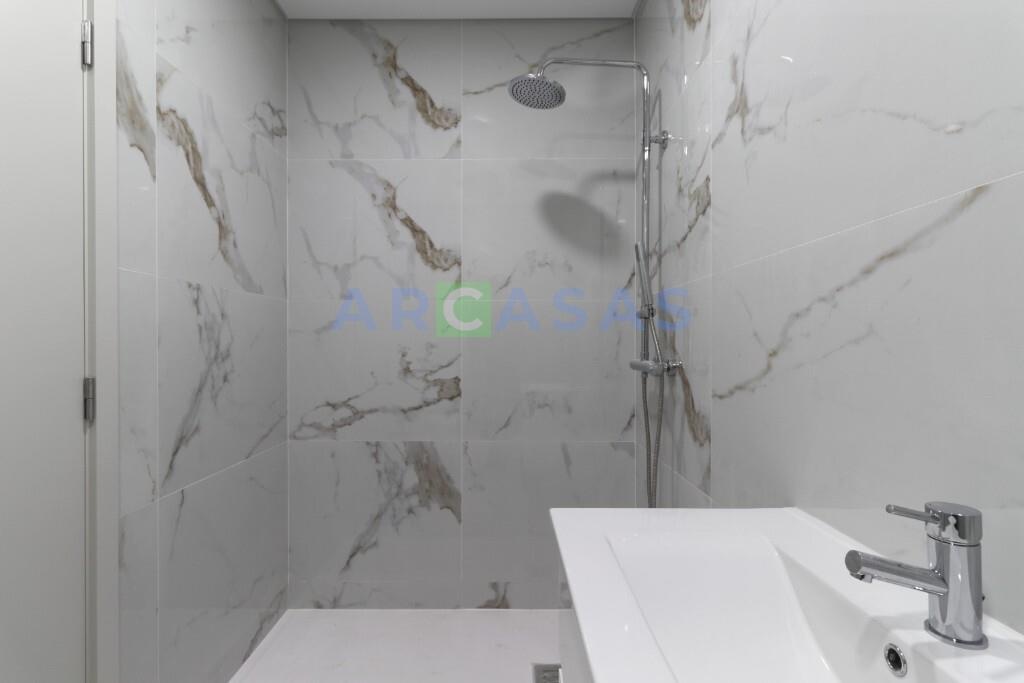 Andar Moradia Alfena com garagem fechada - Suite 1 Piso 1 wc duche 1