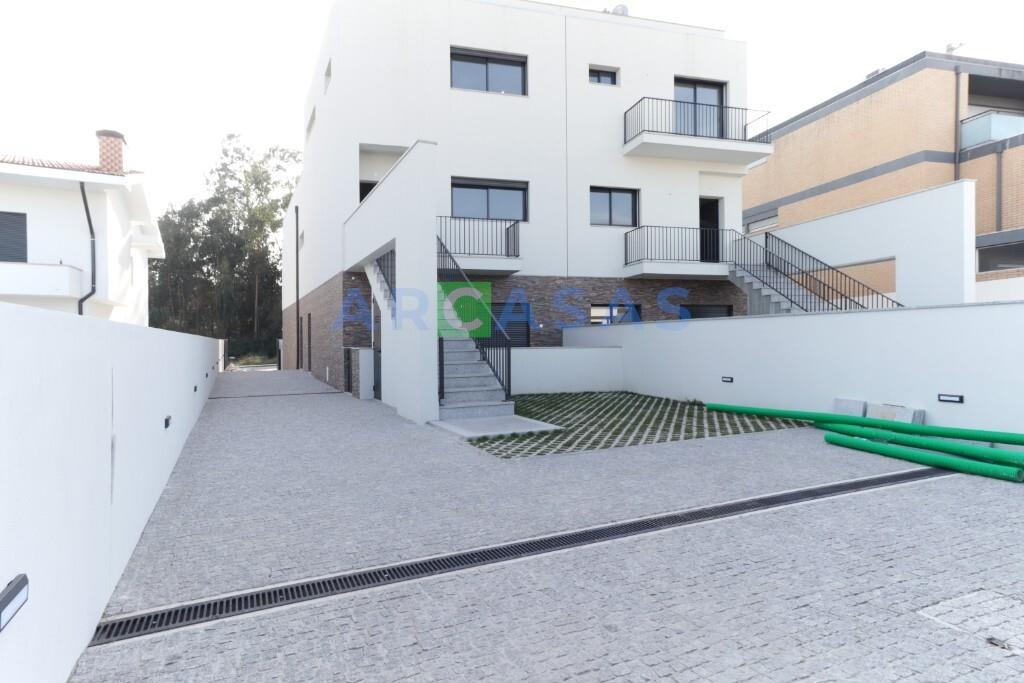 Andar Moradia Alfena com garagem fechada - exterior
