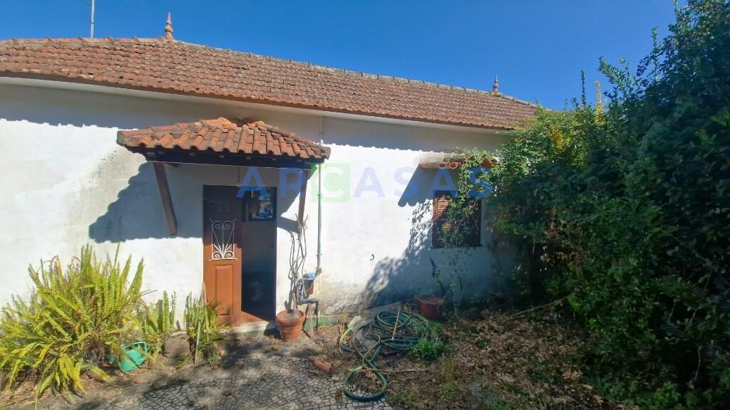 MORADIA V2 LAMELAS_SANTO TIRSO - casa_jardim_terreno_garagem_logradouro_vistas 2