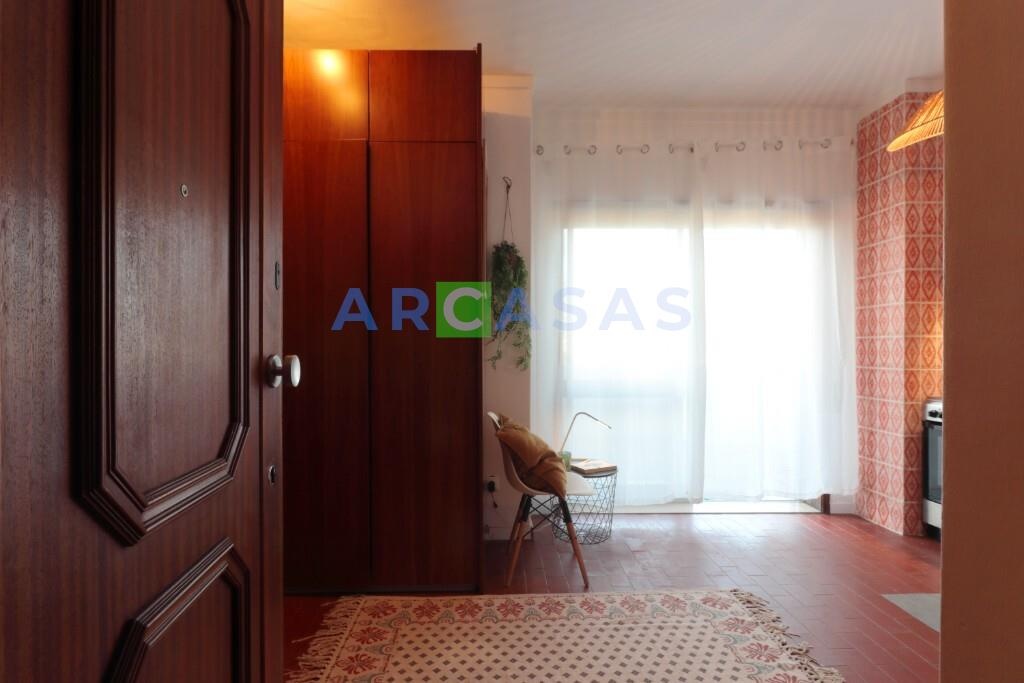 Apartamento_T0_Antas_Porto_terraço - entrada