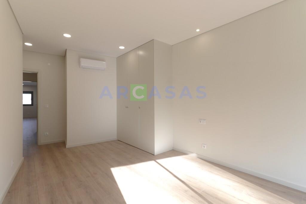 Andar Moradia Alfena com garagem fechada - Suite 3 Piso 0 1