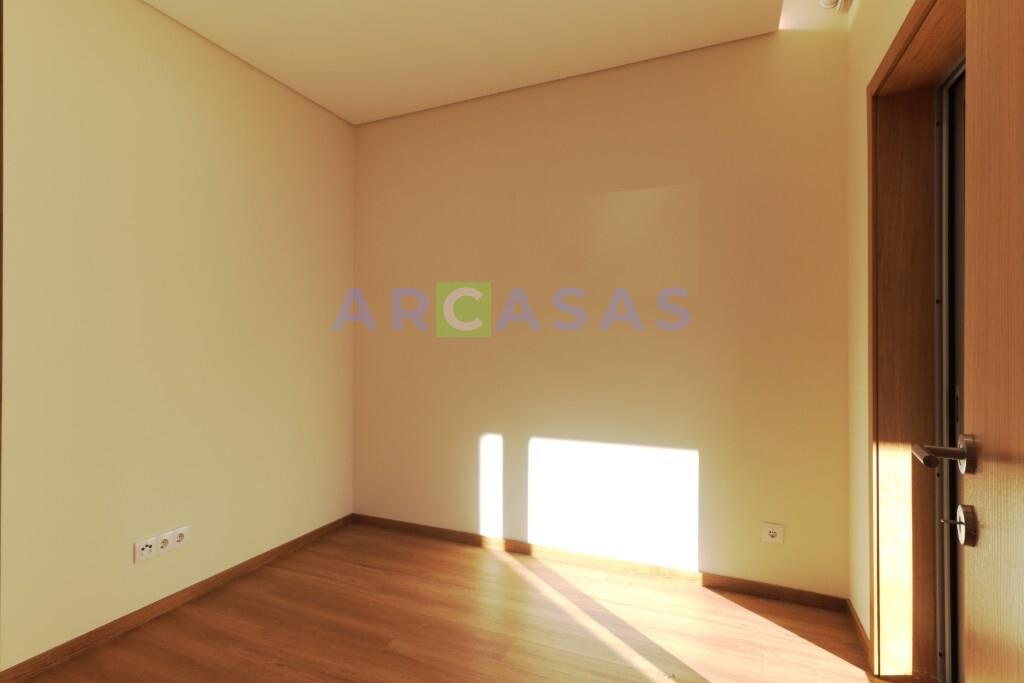 Moradia_V3_jardim_varandas_Trofa-escritório