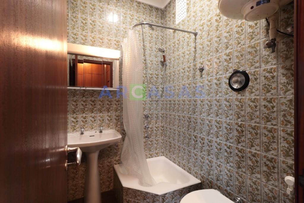 Apartamento_T0_Antas_Porto_terraço - wc 1