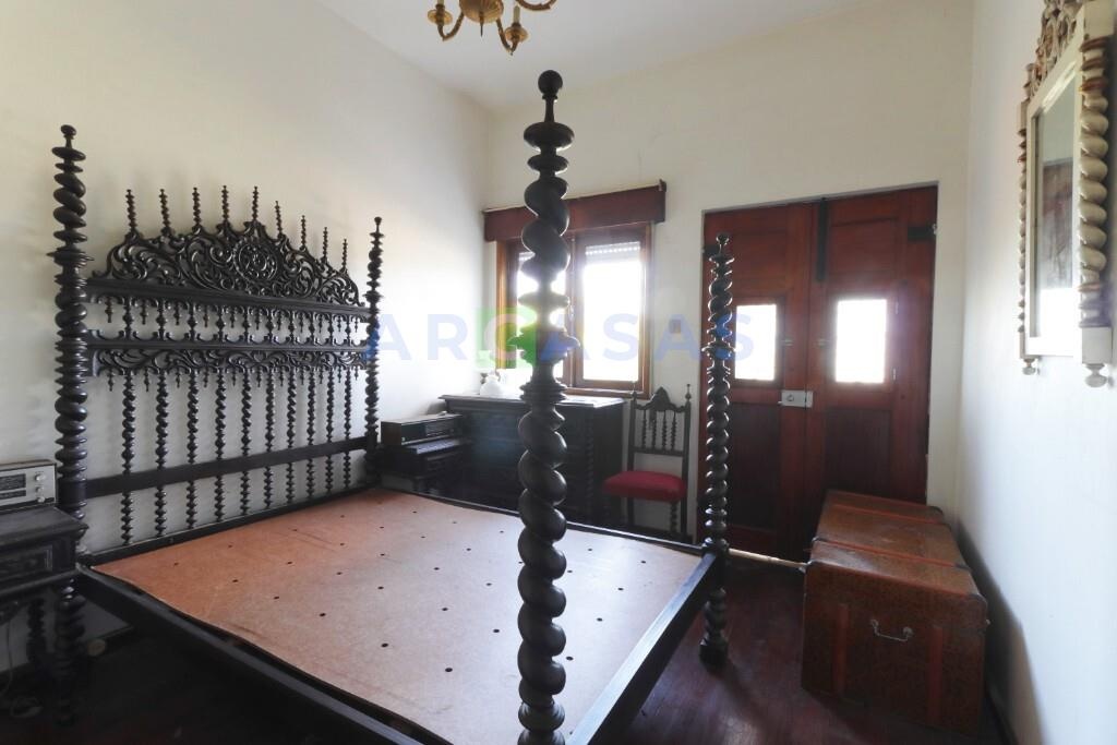 MORADIA V2 LAMELAS_SANTO TIRSO - quarto 2