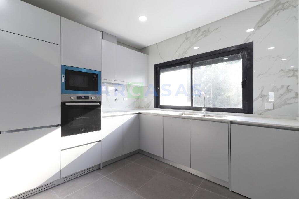 Andar Moradia Alfena com garagem fechada - cozinha 2