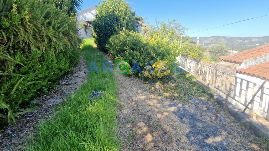 MORADIA V2 LAMELAS_SANTO TIRSO - casa_jardim_terreno_garagem_logradouro_vistas 3